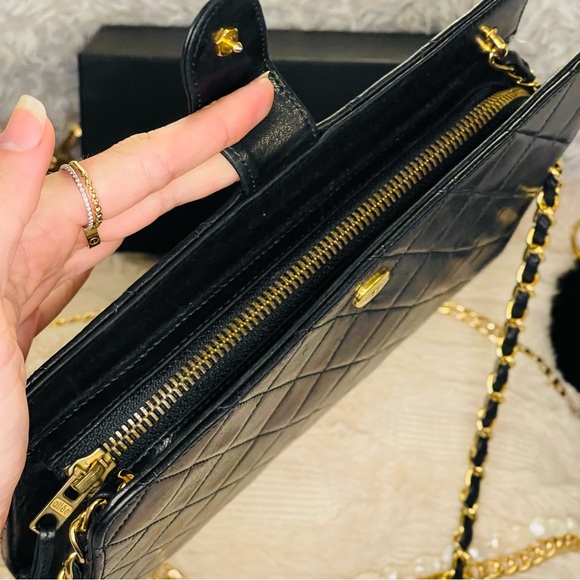 CHANEL RARE Matelasse Vintage Lambskin Black Lambskin - Picture 12 of 16